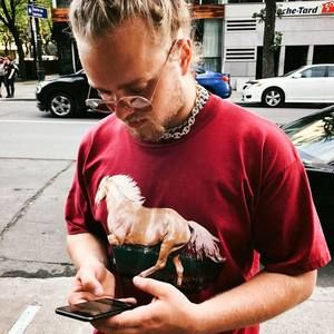 Meet your Posher, Charles-étienne